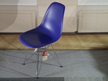 Vitra Blauwe Kunststof Stoel