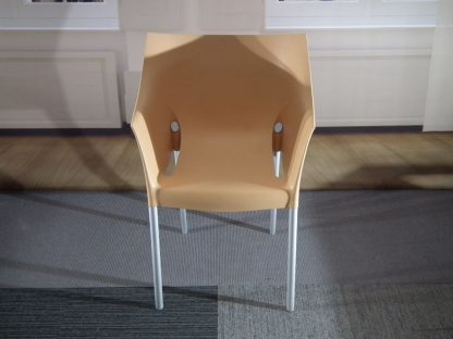 starck oranje stoel
