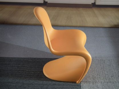 Vitra kinderstoeltje