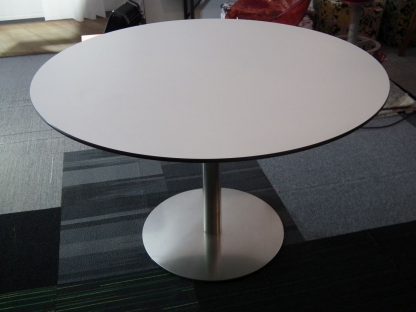 Ronde tafel wit