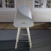 Witte barkruk kruis
