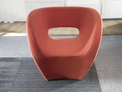 Marago donker oranje design stoel