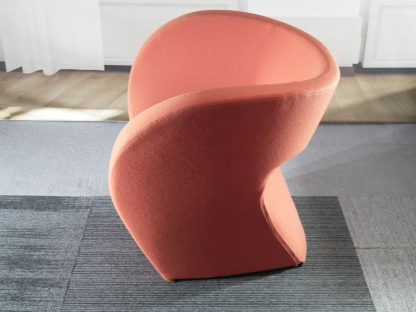 Marago donker oranje design stoel